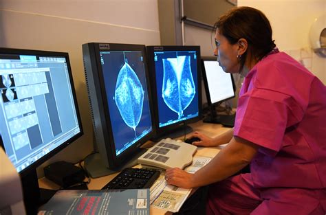 Artificial Intelligence Outperforms Doctors In Breast Cancer Diagnosis