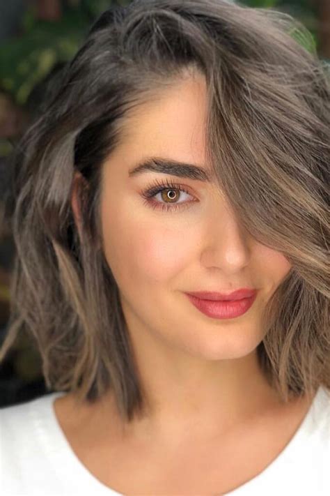17 Latest Medium Haircuts And Hairstyles For Thin Hair
