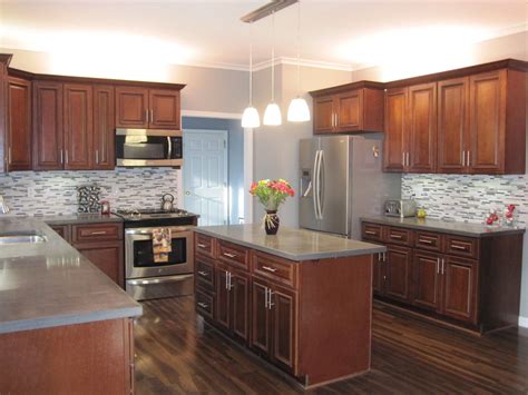 Kitchen ideas with cherry cabinets. Maple Cabinets With Dark Wood Floors: Maple Kitchen ...