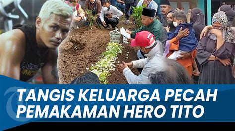 Tangis Haru Keluarga Pecah Saat Pemakaman Petinju Hero Tito Di Malang