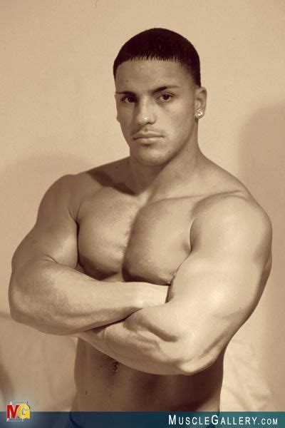 Muscle Hunk Gio Ortega