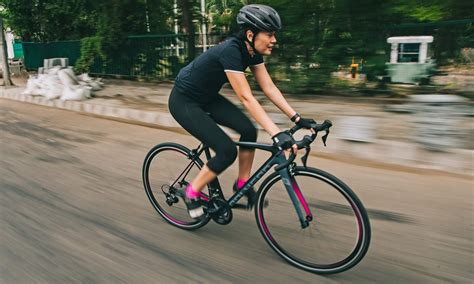 2019 polygon divine r is a cautious step into women s specific road bikes bikerumor