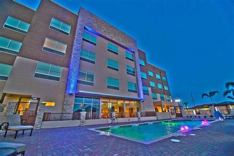 Holiday Inn Express And Suites Edinburg Mcallen Area Updated 2024