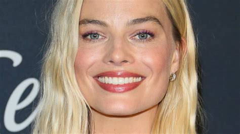 Margot Robbie Sexist Variety Review For Promising Young Woman Carey Mulligan Nt News
