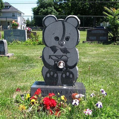 The Most Unusual Graves And Tombstones 61 Pics Unique Tombstones Pinterest Markers