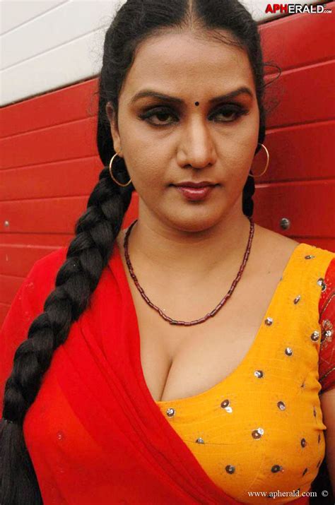 Telugu Serial Hot Actress Name Plazalasopa