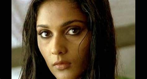 Anu Aggarwal Pens Autobiography To Be Released Next Month Anu Aggarwal Autobiography Hollywood