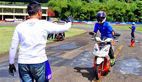 Pentingnya Safety Riding Bagi Pengendara Sepeda Motor Carmudi Indonesia