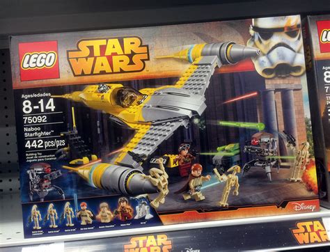 Lego star wars is a lego theme that incorporates the star wars saga and franchise. NEW LEGO Star Wars Sets Hitting ToysRUs | Yakface.com