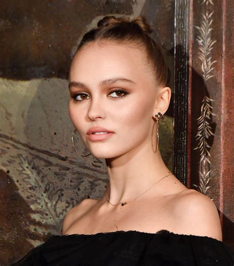 Your Go To Guide On Re Creating Lily Rose Depp S Looks Who What Wear Uk