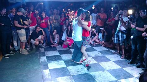 Video De Dança De Forro