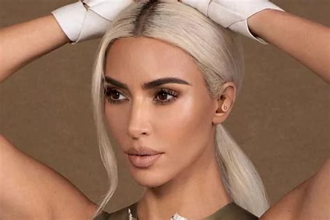 kim kardashian sued for 40 million for scams carried out on instagram with influencer marca