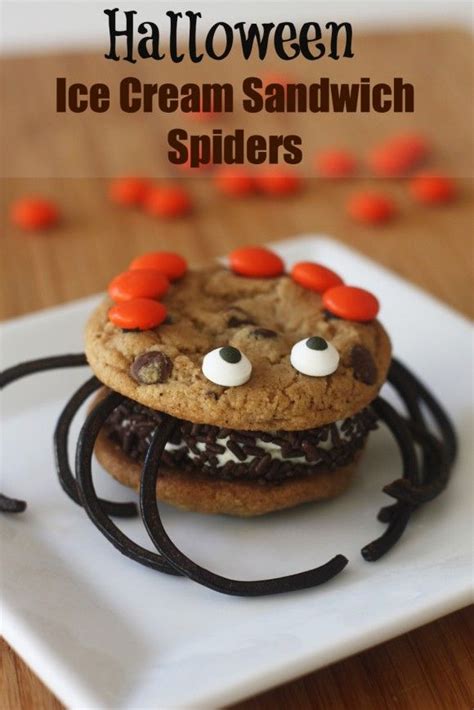 Halloween Ice Cream Sandwich Spiders Diy Recipe Halloween Ice Cream