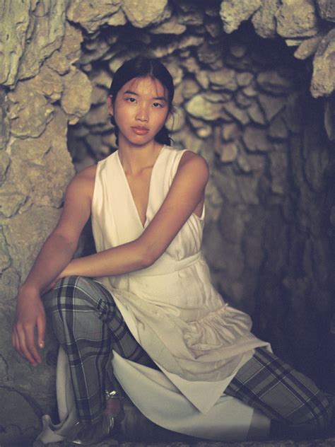 Lisa Ng Model Represented By Metropolitan Models