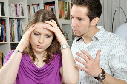 Sich verletzungen zuzufügen gehört zu den typischen symptomen der psychischen störung. marvebibi