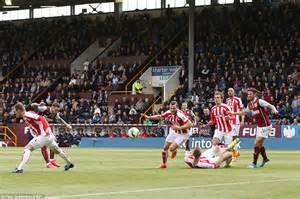 Burnley v fulham english premier league. Burnley 0-0 Stoke: Jack Butland stops Danny Ings marking what could be his final home game for ...
