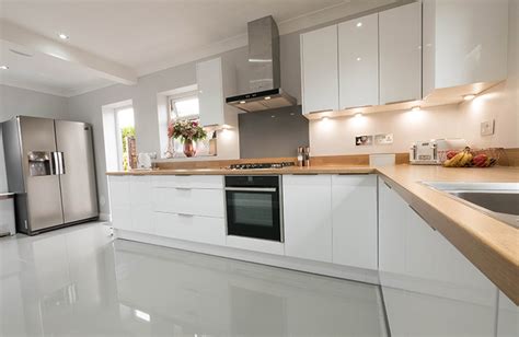 Grey kitchens with white worktops expressvpn free. Napoli White with Natural Oak Laminate worktops - Real ...