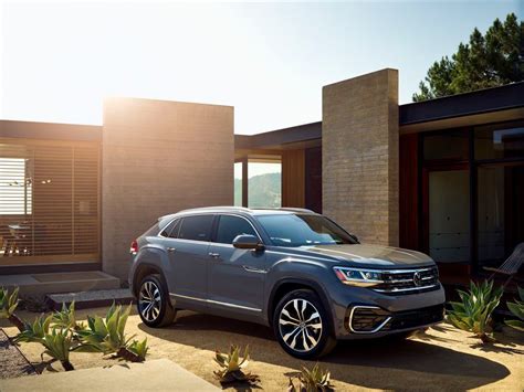 The atlas cross sport, as the name might suggest, is inspired by its bigger brother in the vw lineup (the atlas). Volkswagen desvela el nuevo Atlas Cross Sport 2020 en EEUU ...