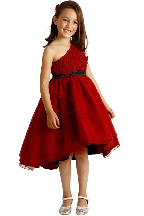 Girls Red Dresses She Likes Fashion