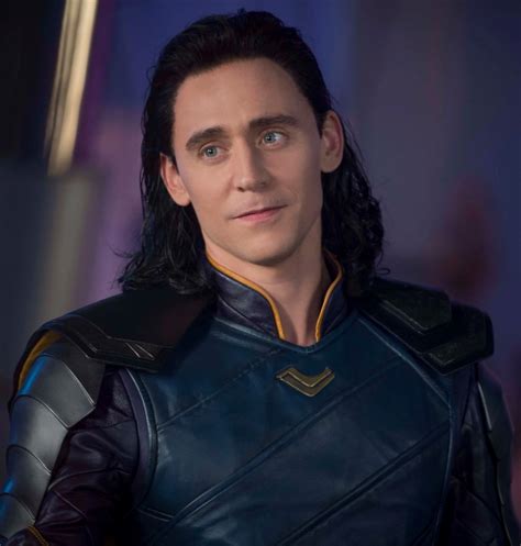 How Marvel Made Us Fall In Love With Loki The Looking Glass World Of