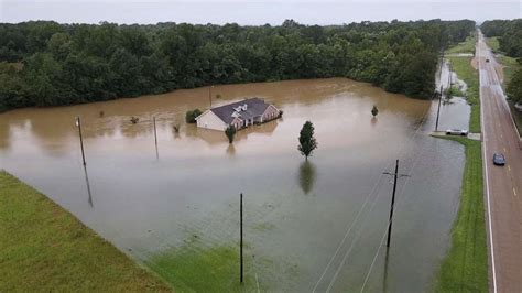 Mississippi Flooding Will Soon Recede Minimal Damage Reported