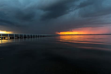 2000x1333 Landscape Bridge Water Clouds Sunset Wallpaper