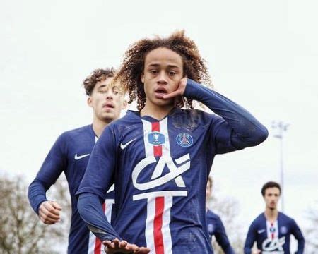 Xavi Simons Bio [2022 Update] : TransferMarkt & Family - Players Bio