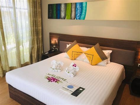 review novotel phuket karon beach resort and spa for families