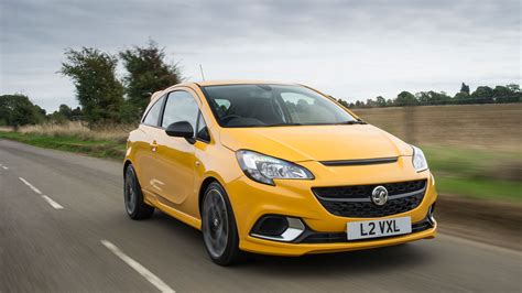 Use motors.co.uk smart search and browse effortlessly & safely through thousands of the latest cars. Vauxhall Corsa Hatchback (2014 - 2019) review | Auto Trader UK