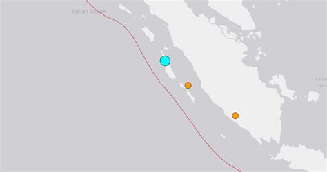 6 7 magnitude quake strikes indonesia s sumatra usgs