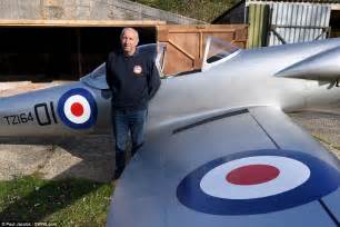 model plane fan builds working replica spitfire in his garage for £18 000 daily mail online