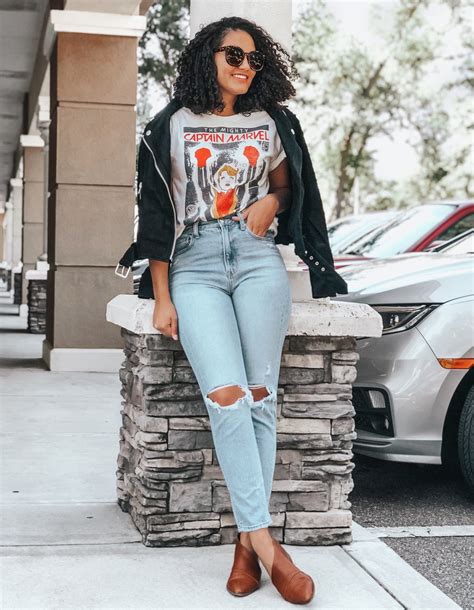 Cool How To Style Mom Jeans In Summer Ideas