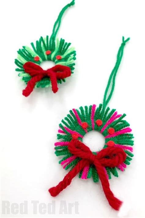40 Easy Diy Christmas Yarn Crafts Dont Be Such A Square