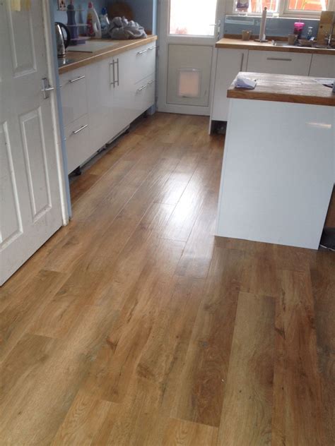 There are also two different types of vinyl plank flooring. Karndean Art Select Spring Oak | Kitchen flooring ...