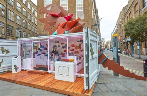 Pop Up Shops Are More Than Just Experiences Windowswear