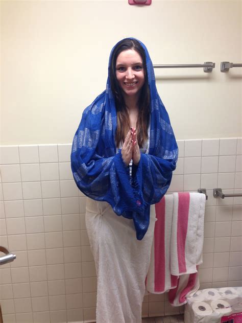 The Virgin Mary Another Simple Homemade Costume With A Sheet And