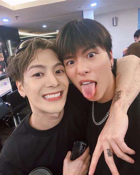 jackson wang invites glenn yong to dressing room after concert they then party at marquee