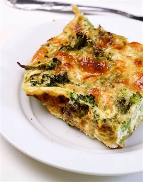 These low calorie snacks ideas are healthy, tasty and will fill you up until your next meal. Low Calorie Cheesy Broccoli Quiche (Low Carb/Gluten Free/Low Fat)