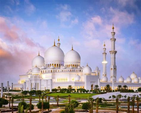 Terpegun Dan Menakjubkan Inilah 10 Masjid Paling Cantik Di Dunia