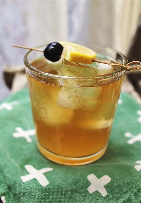 Simple Whiskey Sours Recipe Whiskey Sour Homemade Whiskey