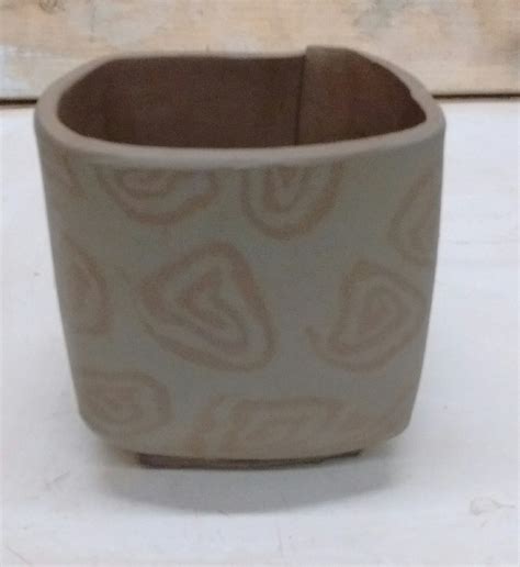 How to use slip & score attachment in ceramics. Fine Mess Pottery: Tutorial: Slab with Contrasting Clay Pattern