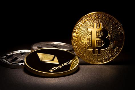 Bitcoin On Edge With Ethereum Ripple Xrp And Litecoin Flickr