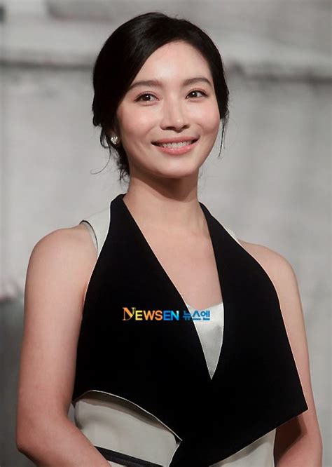 Some of her works include, kimchi family (2011) and doctor prisoner (2019). Diễn viên Lee Min Young: Tiểu sử, tin tức và các phim tham gia
