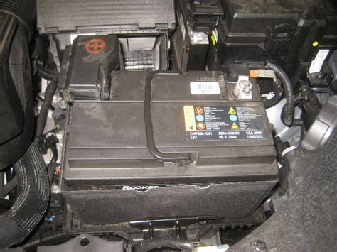 2016 2018 Hyundai Tucson 12v Automotive Battery Replacement Guide 035