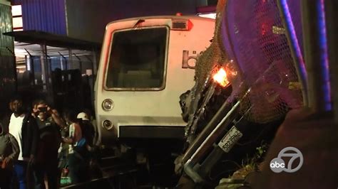 Bart Train Hits Truck Crashed Onto Tracks In Oakland Several Injuries Reported Agency Says