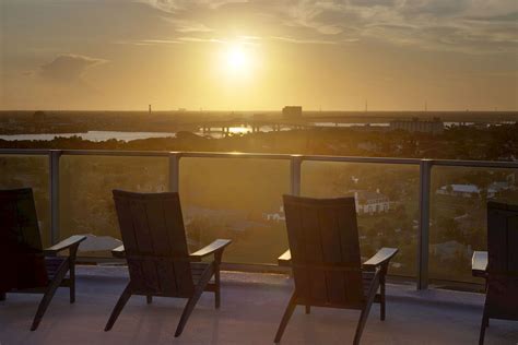 The Rooftop Bar Daytona Beach Max Beach Resort Take Your Hangout To