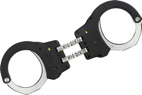 You have to have their wrists just right to get them on. Hinge Handcuffs - Monadnock Hiatt Standard Hinge Handcuffs - Chief Supply : These devices ...