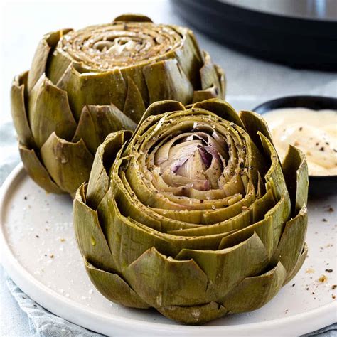 How To Cook Artichokes And Their Amazing Benefits
