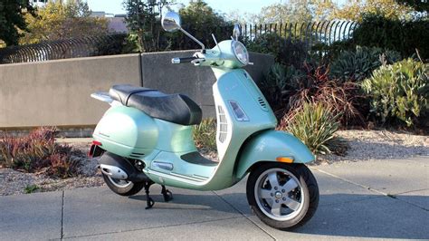 This is the verona 150cc scooter. Looking for a modern scooter? Look no further than the ...