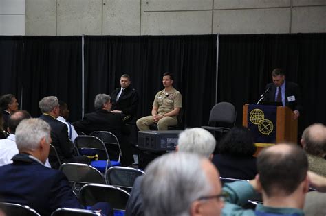 Army Navy Leaders New Technology Joint Collaboration Advance Comms